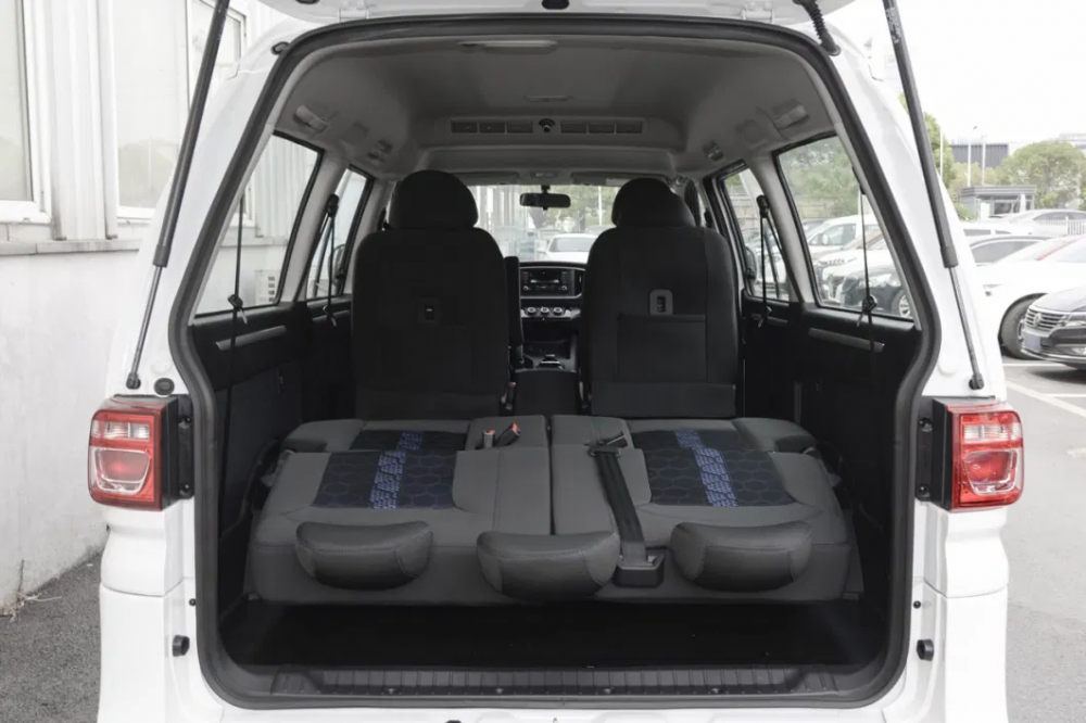 Fully Electric Cargo Van 12 Png