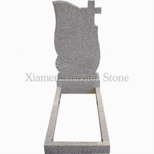 Grey Granite Stone European Cemetery Sculpture Tombstone