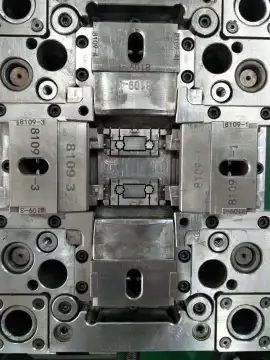 Multi-Cavity Plastic Injection Mould
