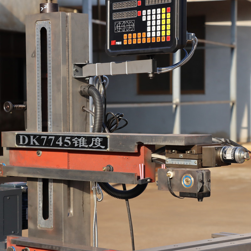 Hot Sale Edm Wire Cutting Machine with 0.18mm Molybdenum Wire DK7745