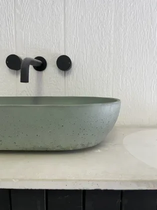Sleek Minimalist Concrete Skal Basin