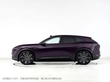 2024-2025 Avatr 07: Large 4WD Electric SUV