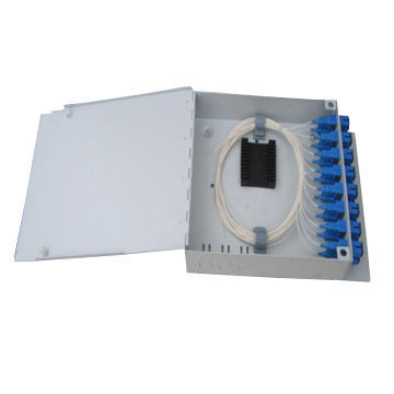 Fiber-optic terminal box, lightweight