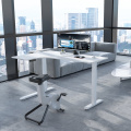 Modern wit ergonomisch bureau met liftmanager