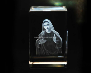 3D Mother Mary Statue Engraving Internally Into Crystal Cube for Christian Souvenir