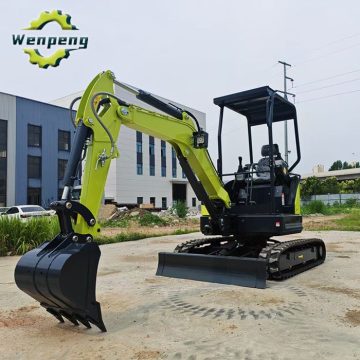 حفار زاحف صغير 2.6 طن مع محرك كوبوتا للبيع