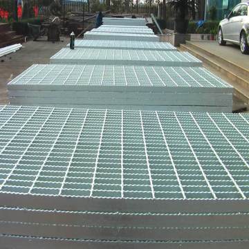Hot dip-galvanized bar grating