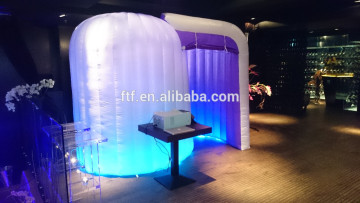 Inflatable photo booth