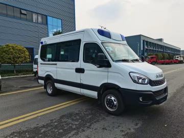 Iveco LHD Ward Type Ambulance Monitor Ambulance