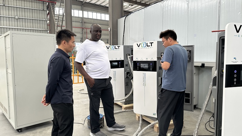 Nigerian businessmen visit Sennan Electric for inspection and exchange, exploring new opportunities for cooperation in new energy charging in Africa