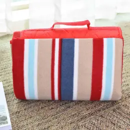 Beach And Picnic Mat With Foldable Package