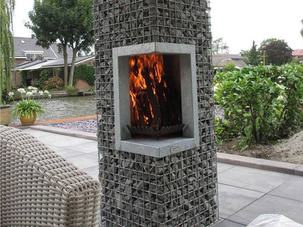 column-shape-gabion-fireplace