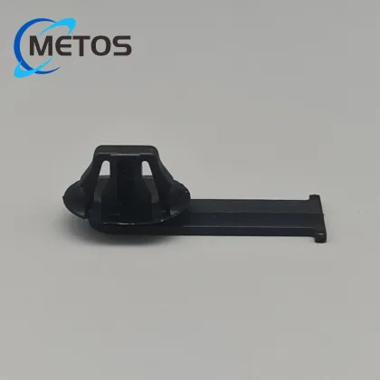 PP9220301 Automotive Tree Clip Fastener