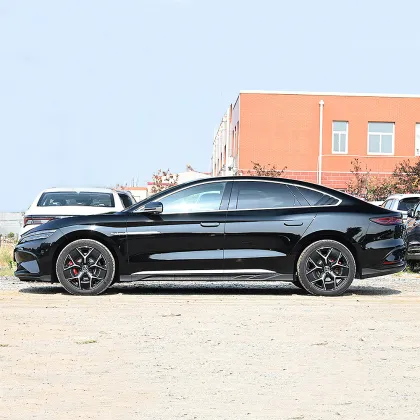 2024 Tesla Classic vs BYD Han EV: Hot Selling Pure Electric Sports Cars with 605km Range