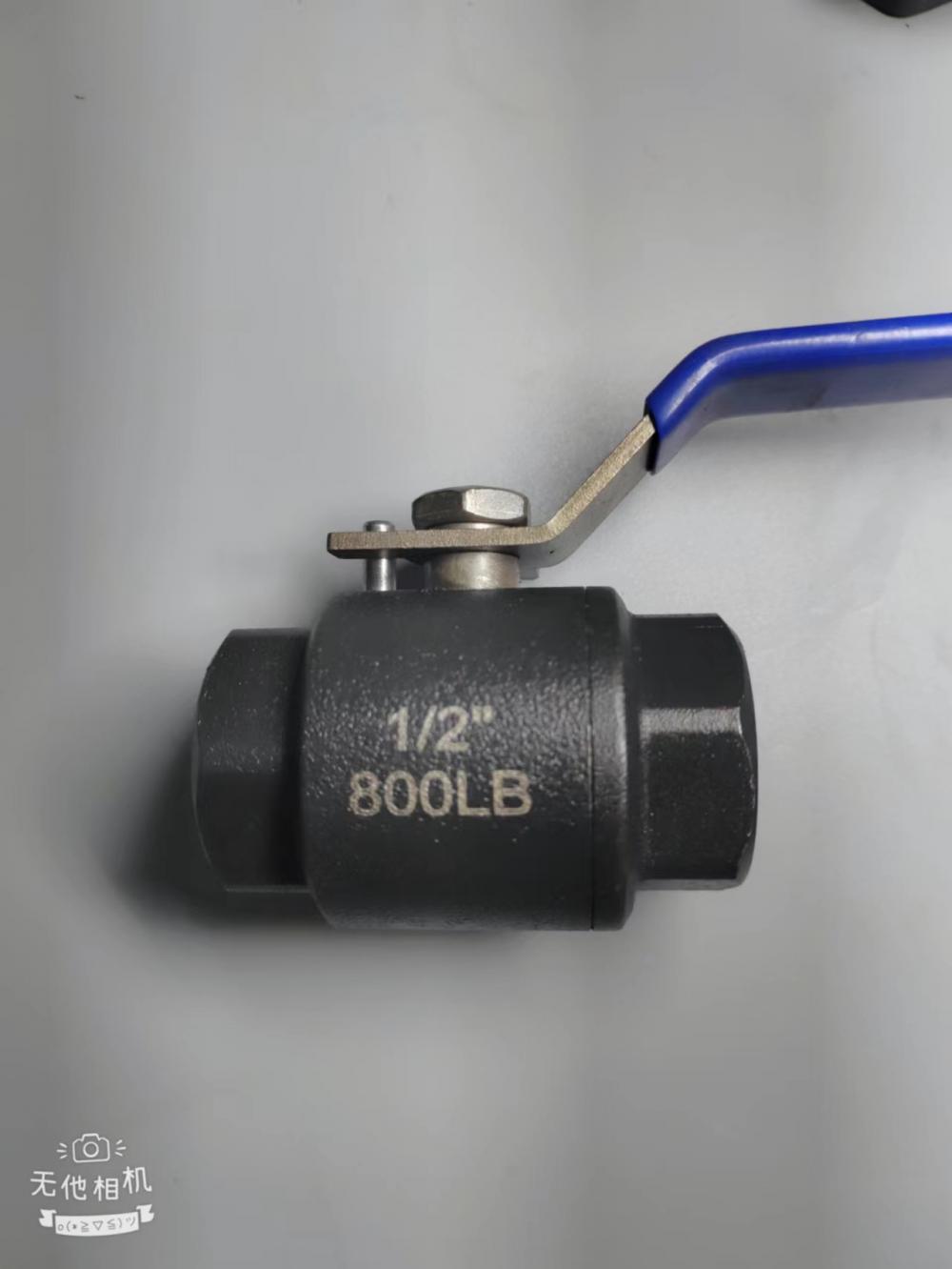 A105 Forged steel threaded two-piece ball valve NPT 800LB