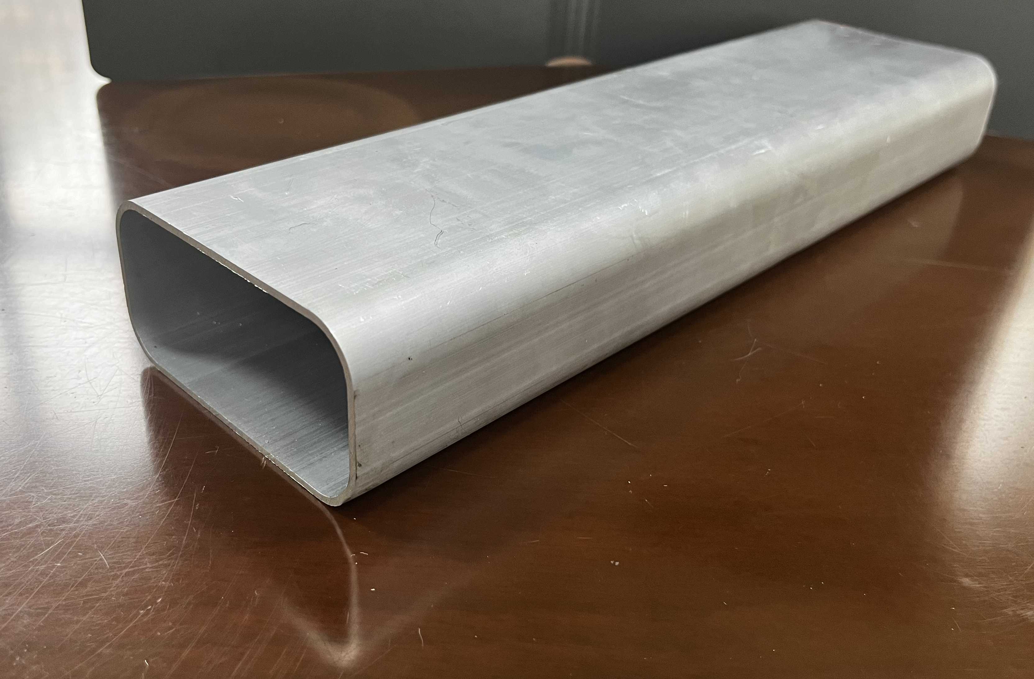 Perfil de extrusiones de tubo de aluminio