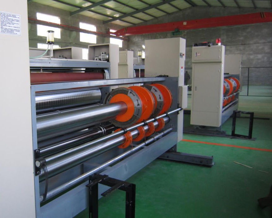 Semiautomatic rotary slotter machine