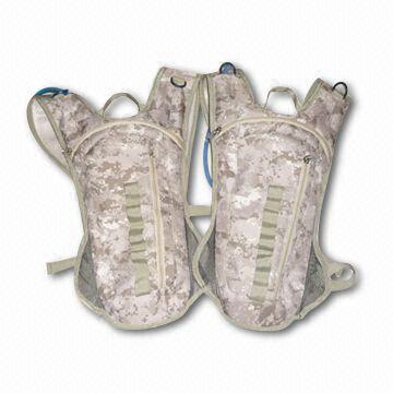 Water-resistant 600D Camouflage Military Hydration Backpack, Suitable for Storing 2L Bladder