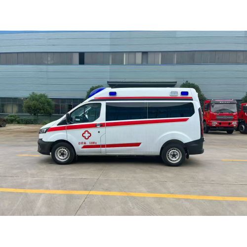 Переоборудованный транзитный фургон для служб неотложной медицинской помощи