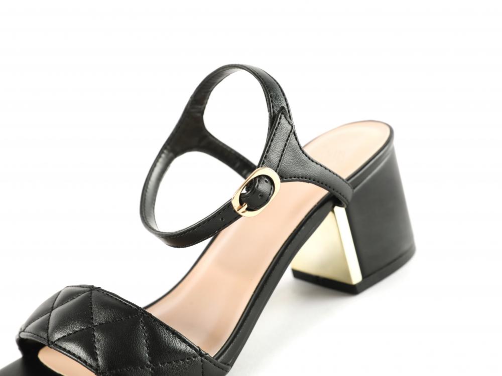 Lady Low -Heared Sandal