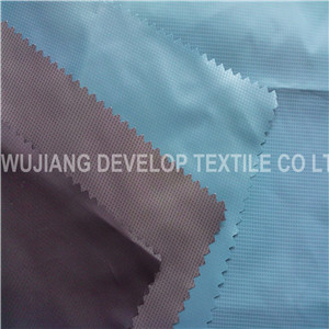 60% Nylon40%Polyester 370t Nylon Polyester Interweave Blended Check Fabric with Downproof Cired for Garment/Women Jacket (DNT3009)