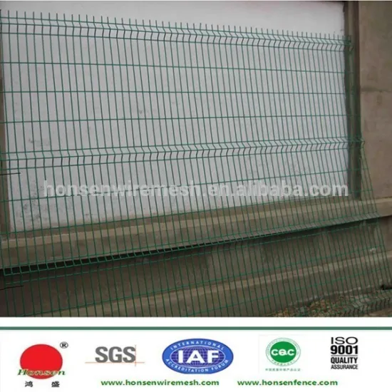 2015 the best selling pvc coated welded wire mesh security fencing with reinforced V bends