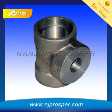 ASTM B16.11/A105 steel socket weld reducing tee /pipe fittings (YZF-P35)
