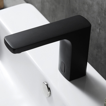 Simple square design with high appearance level Induction type minimalist hot and cold basin faucet Supplier