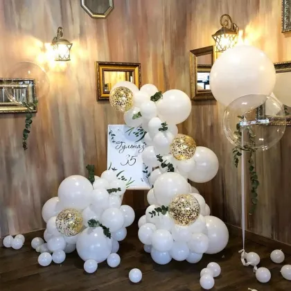 White macaron latex balloons
