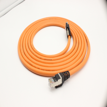 Cavo di rete per telecamere industriali gige flessibili elevata CAT6A SFTP Ethernet con blocco a vite