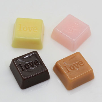 Vente chaude chocolat bonbons en forme de perles amour peint résine Cabochon 100 pièces à la main artisanat décor perles charmes