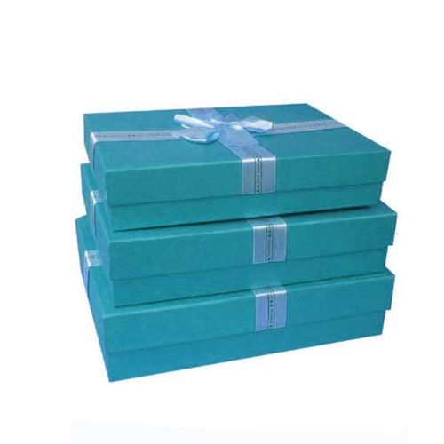 The clothes color gift box packaging
