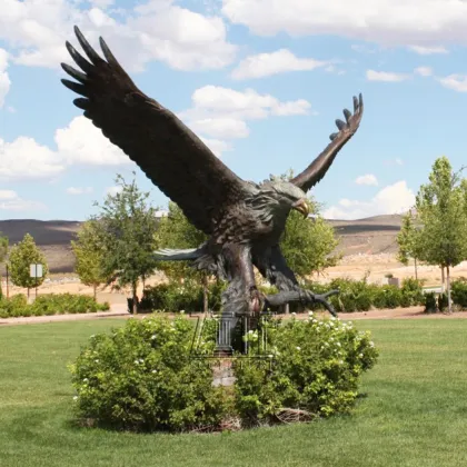 Hot Sale life size antique gold bronze eagle statue