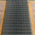 Couvercle d'égout rectangulaire extérieur Grates Garage Channel Trench Trench Drainage Cover