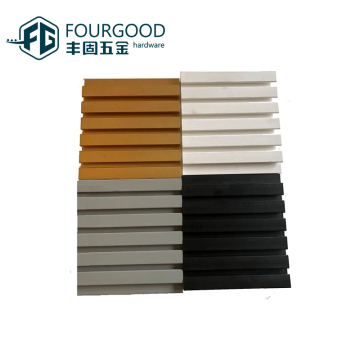 ร้านขายเสื้อผ้าขายร้อนจัดแสดง MDF แผงพลาสติก Slatwall PVC Board โรงงานหนักสำหรับการแขวน hooks