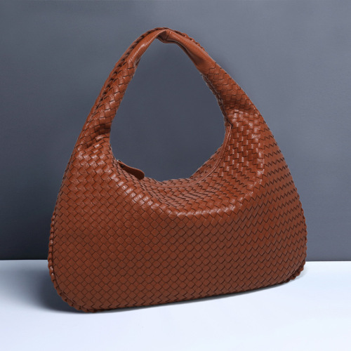 Hand-woven Leather Shoulder Handbags For Women