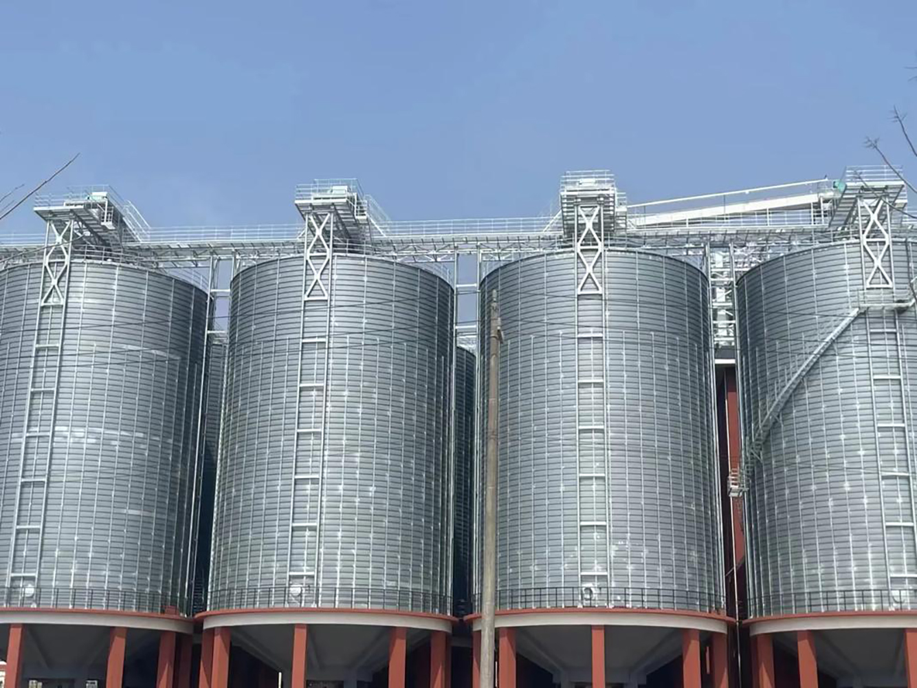 Iron and steel slag treatment finished product storage and transportation