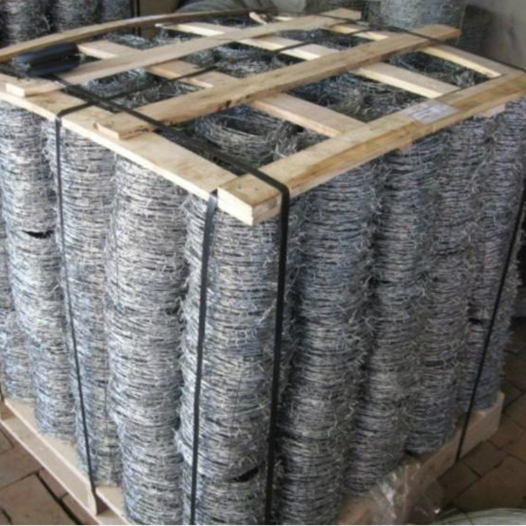 Factory Low Carbon Steel Barbed Wire Per Roll