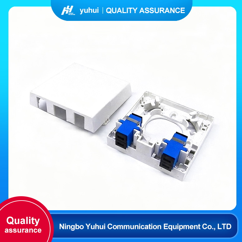 A caixa de junção FTTH interna possui 4 interfaces