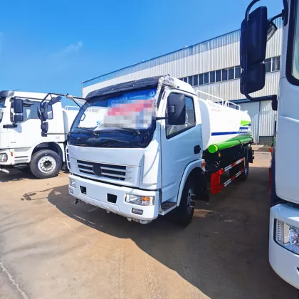 Cheng Liwei brand 8cbm sprinkler truck