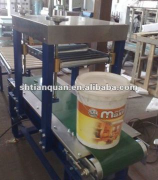 lid press machine