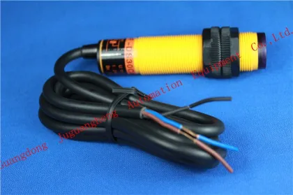 Sensor E3F-DS30C4 E3F3-D11 with Rational Construction