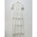 Robe en dentelle blanche pour femmes