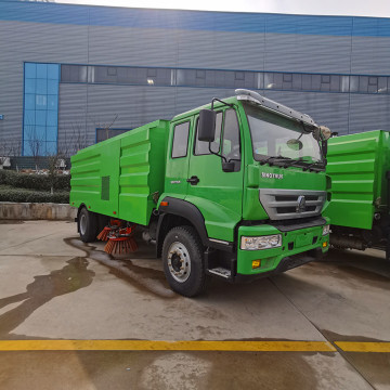 HOWO Road Sweeper Truck Cleaning Truck