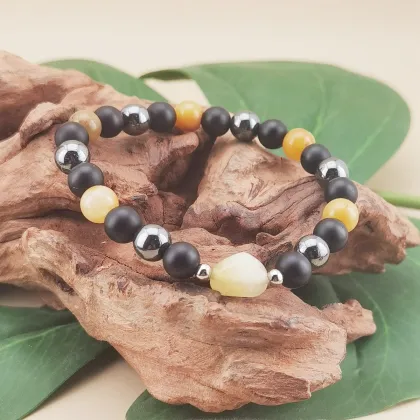 Natural Yellow Jade Heart Bracelet: Handmade Elastic Friendship Jewelry