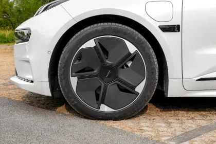 Zeekr 001 Super Long Battery Life Single Motor Car Electric 732km Battery Endurance Vehculos De Nueva Energa