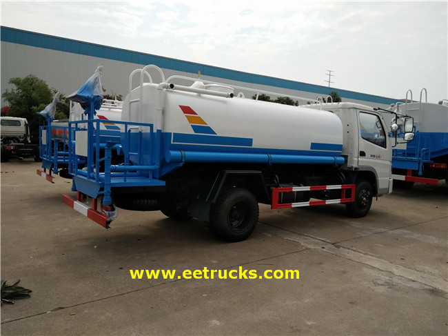 Water Sprinkler Trucks