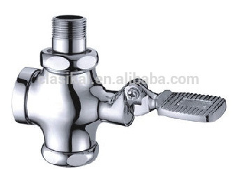 Squantting pan valve flush