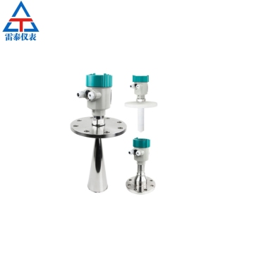 Low frequency radar level gauge