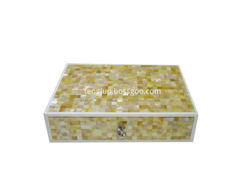 golden mother of pearl amenity box